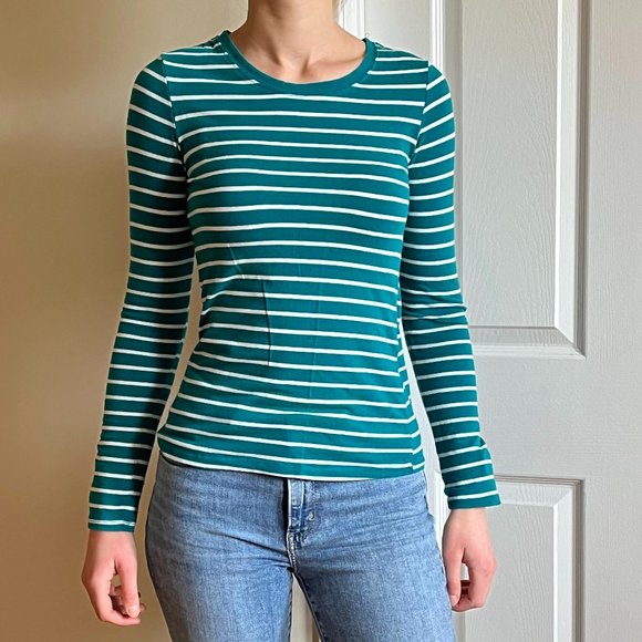 Long Sleeve Top - Picture 2 of 3